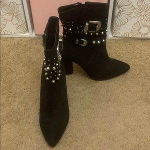 Cape robin heeled boots